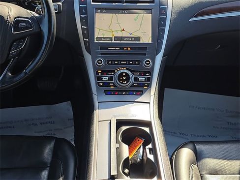 Used 2020 Lincoln MKZ Reserve w/ Elements Package image 38