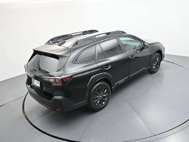 Used 2023 Subaru Outback Onyx Edition AWD/4WD image 23