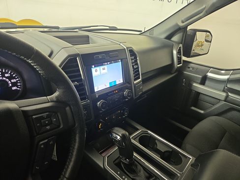 Used 2016 Ford F150 XLT w/ Equipment Group 302A Luxury image 23