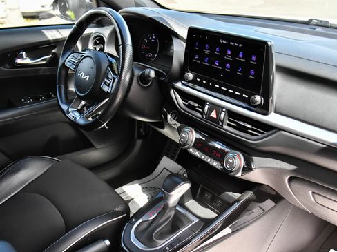 Used 2023 Kia Forte GT-Line image 44