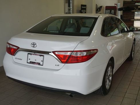 Certified 2017 Toyota Camry LE FWD image 13