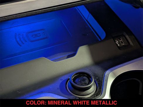 Certified 2023 BMW X7 M60i w/ Executive Package image 26