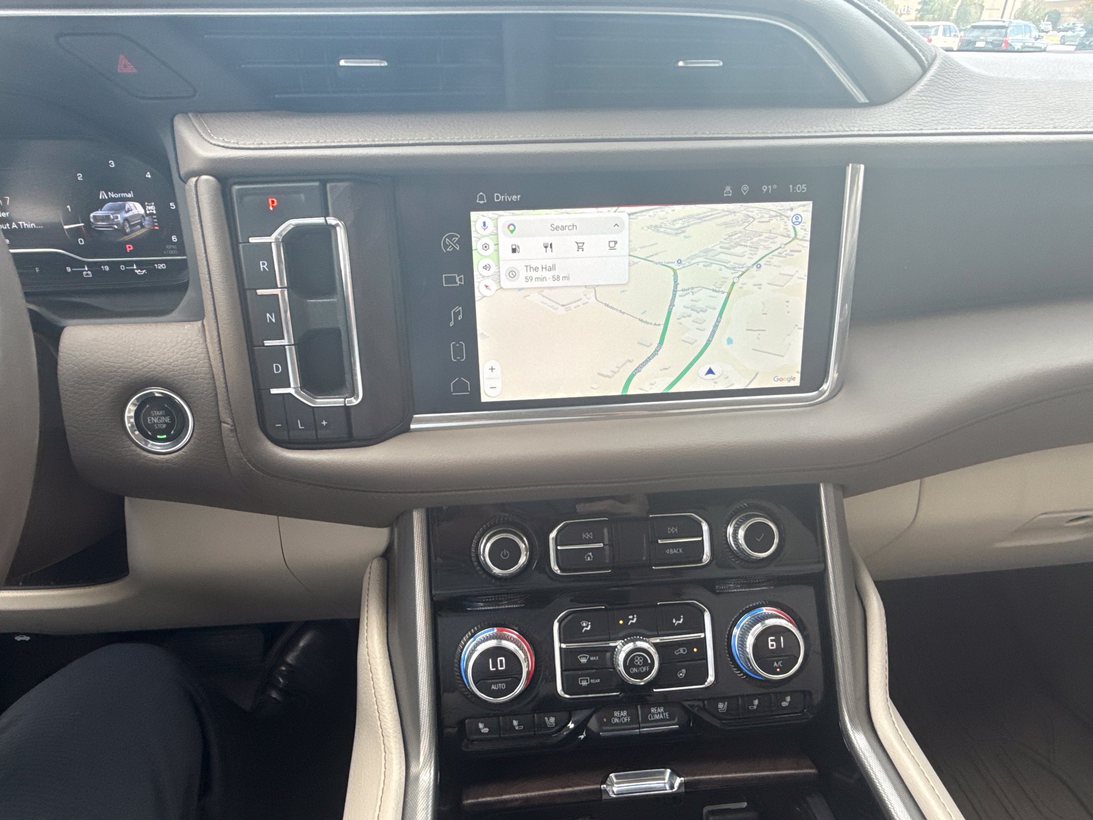 Used 2023 GMC Yukon Denali w/ Advanced Technology Package AWD/4WD image 17