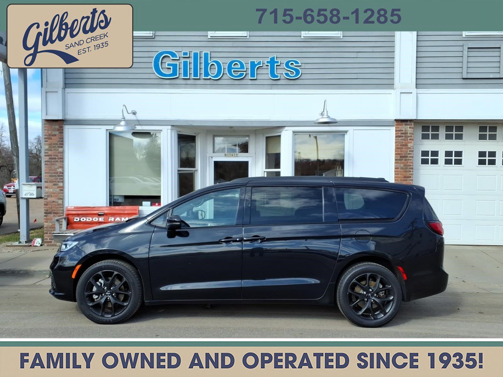 Used 2023 Chrysler Pacifica Touring-L w/ S Appearance Package AWD/4WD image 1