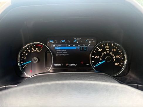 Used 2016 Ford F150 Lariat w/ Equipment Group 501A Mid AWD/4WD image 31
