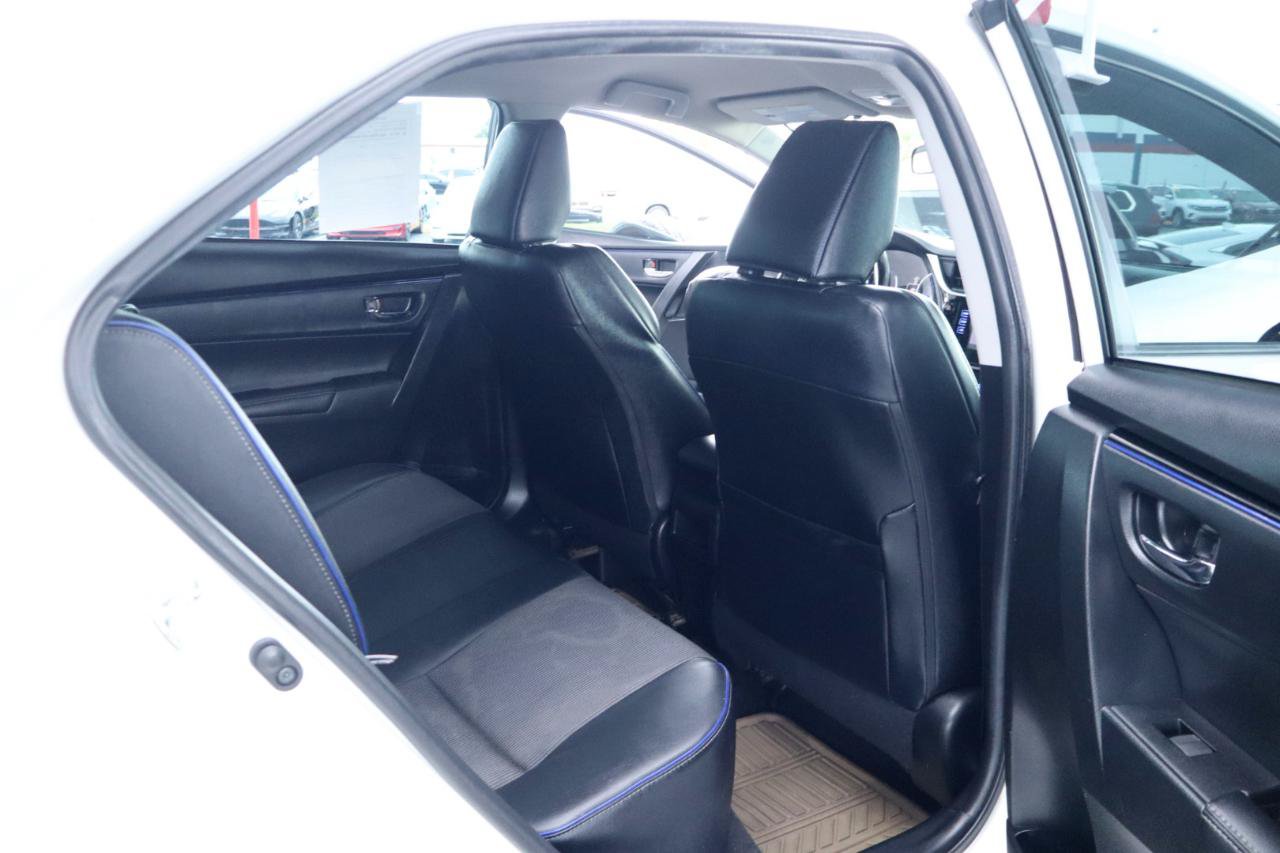 Used 2018 Toyota Corolla SE FWD image 32
