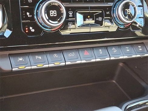 Used 2023 GMC Sierra 1500 AT4X image 28