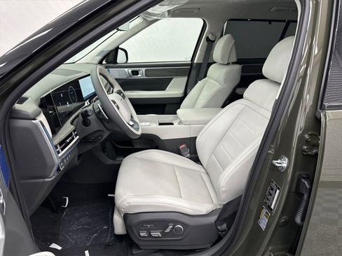 New 2026 Hyundai Santa Fe Calligraphy image 9