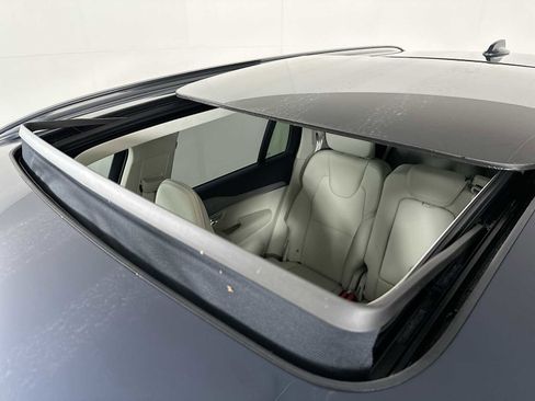 Used 2025 Volvo XC90 B5 Plus image 20