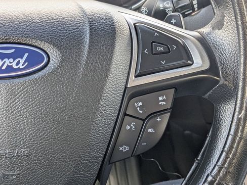 Used 2019 Ford Fusion SE image 25