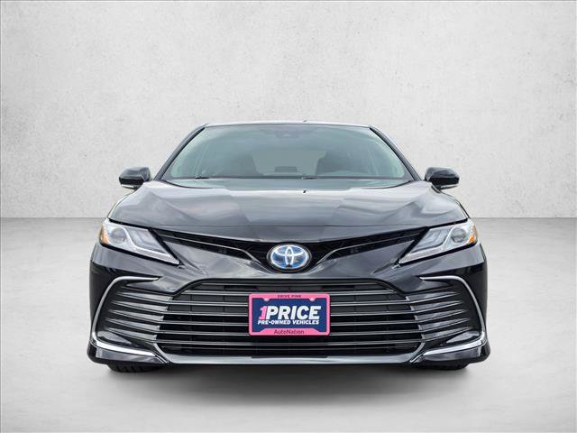 Used 2024 Toyota Camry XLE w/ Navigation Package FWD image 8