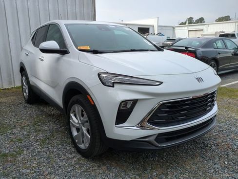 Used 2024 Buick Encore GX Preferred image 4