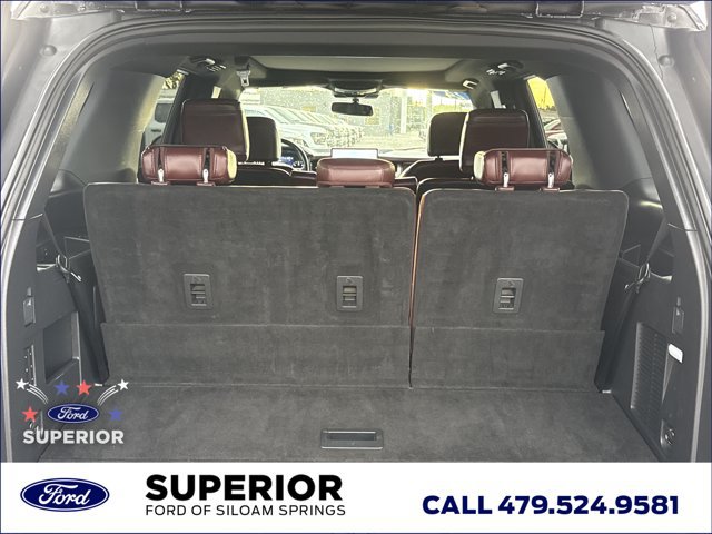 Used 2024 Ford Expedition Limited RWD image 13