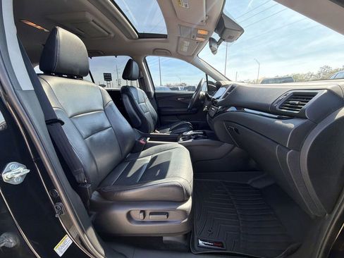 Used 2016 Honda Pilot Touring image 13