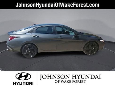 New 2026 Hyundai Elantra SEL Sport Premium FWD image 12