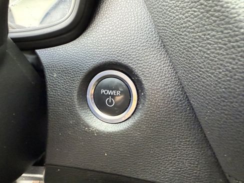 Used 2023 Toyota Corolla SE image 21