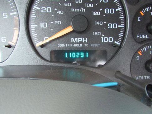 Used 2002 GMC Sonoma SL w/ Marketing Option Pkg image 10