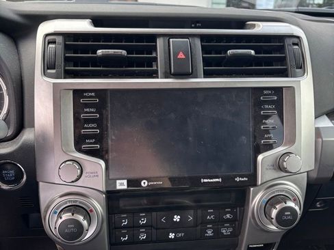Used 2022 Toyota 4Runner Limited AWD/4WD image 10
