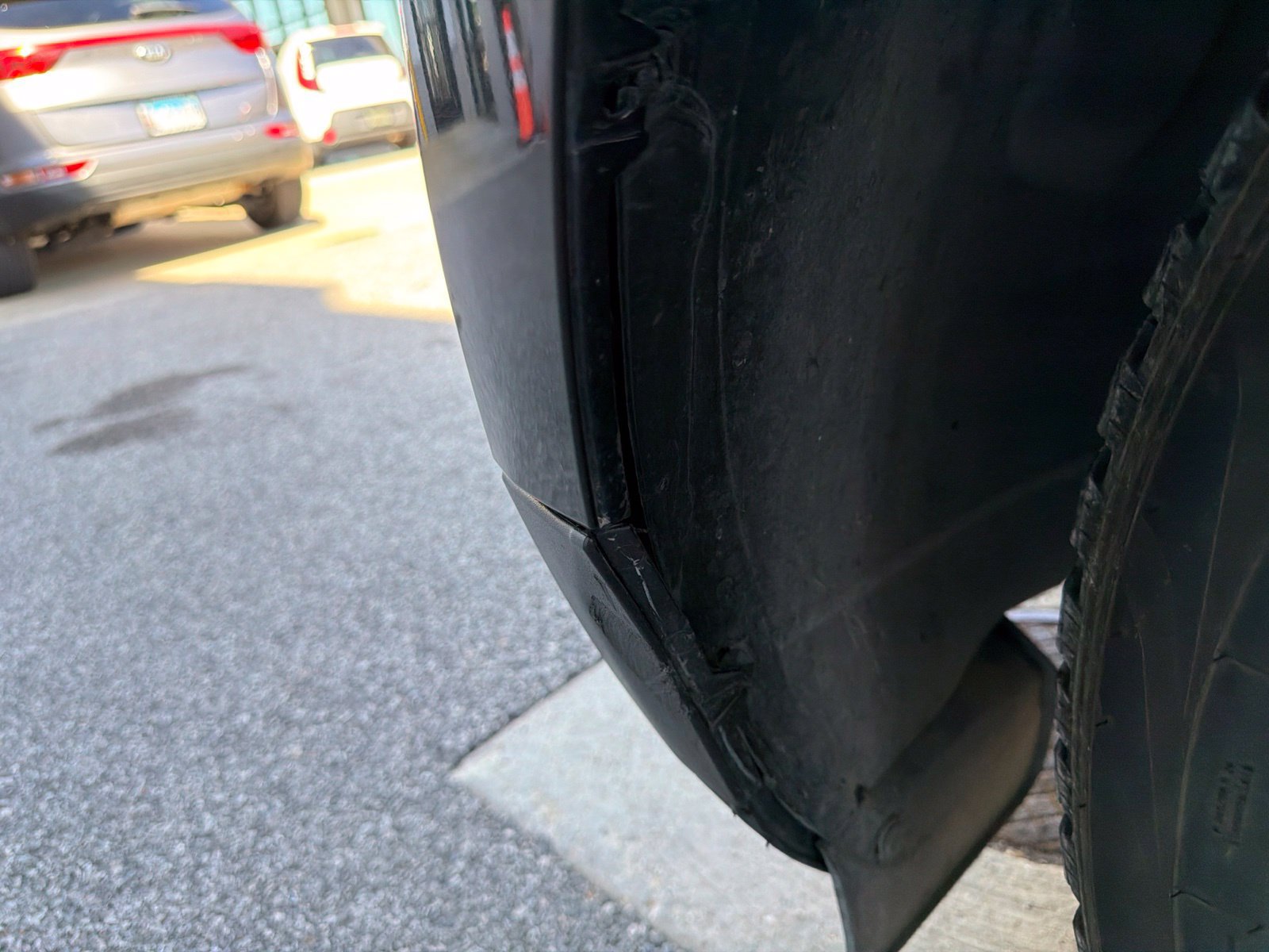 Used 2014 Ford Edge Limited w/ Equipment Group 302A FWD image 11