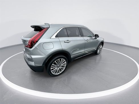 Used 2024 Cadillac XT4 Premium Luxury w/ Technology Package image 8