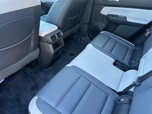 Used 2024 Honda Prologue Touring image 11