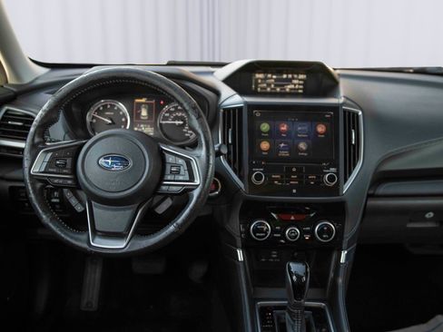 Used 2020 Subaru Forester Touring image 3