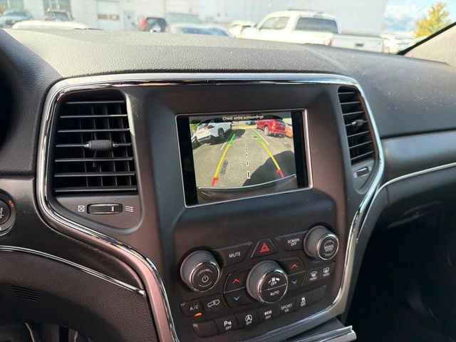 Used 2018 Jeep Grand Cherokee Limited w/ Trailer Tow Group IV AWD/4WD image 18