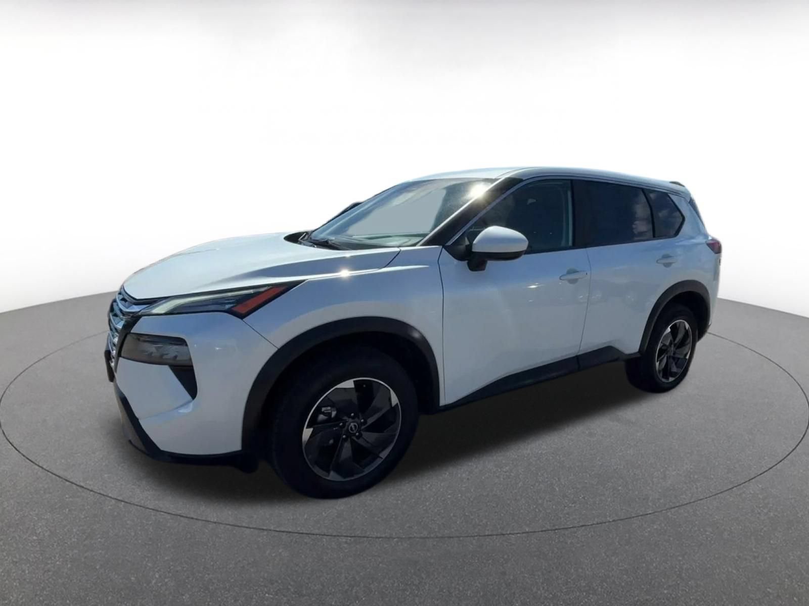 Used 2025 Nissan Rogue SV AWD/4WD image 7
