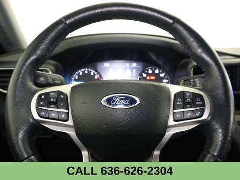 Used 2023 Ford Explorer Limited image 16