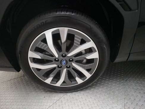 Certified 2025 Subaru Forester Touring AWD/4WD image 28