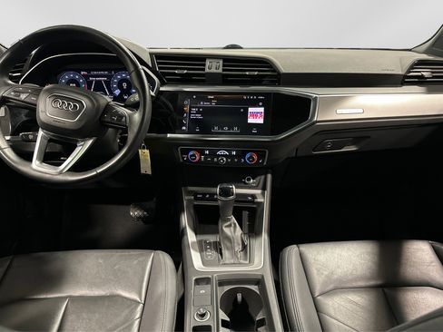 Used 2025 Audi Q3 2.0T Premium image 22