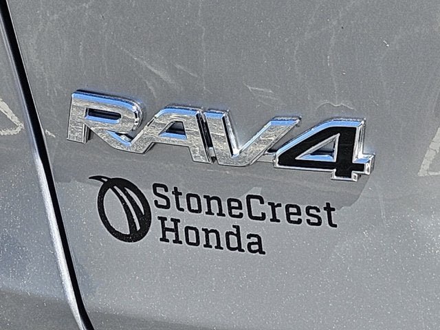 Used 2025 Toyota RAV4 XLE AWD/4WD image 37