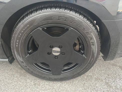 Used 2015 Ford Mustang Coupe image 27