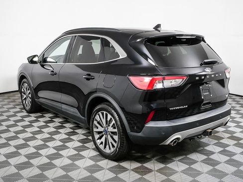 Used 2020 Ford Escape Titanium image 6