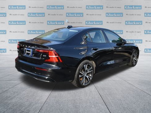 Used 2024 Volvo S60 B5 Plus image 7