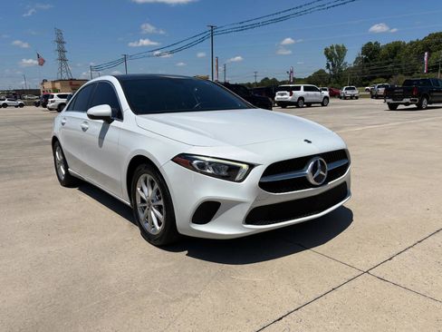 Used 2021 Mercedes-Benz A 220 image 4