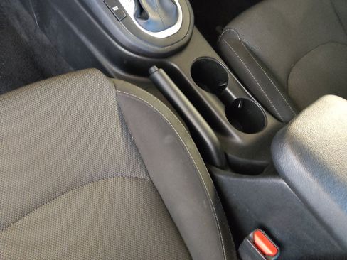 Used 2024 Kia Forte LXS FWD image 26