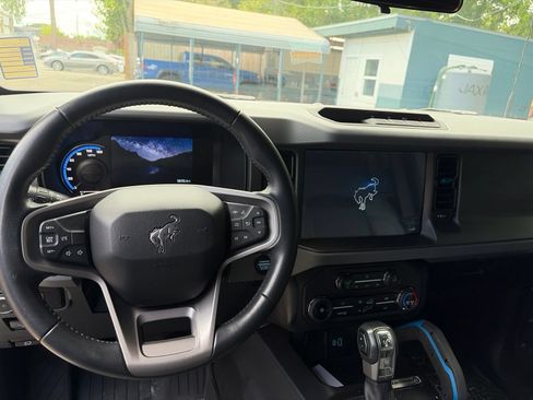 Used 2024 Ford Bronco Black Diamond AWD/4WD image 12