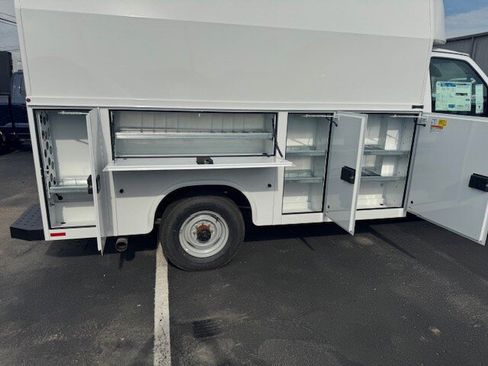 New 2026 Ford E-350 and Econoline 350 Super Duty w/ Power Equipment Group image 11