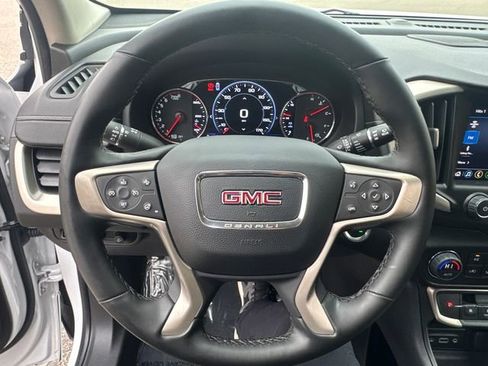 Used 2023 GMC Terrain Denali image 31