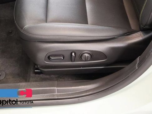 Used 2025 Chevrolet Trax ACTIV w/ Sunroof Package FWD image 12