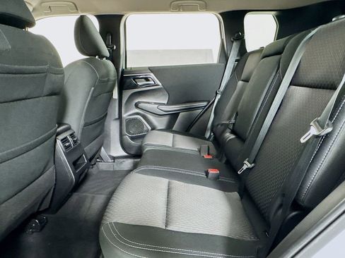 Used 2024 Mitsubishi Outlander ES AWD/4WD image 12