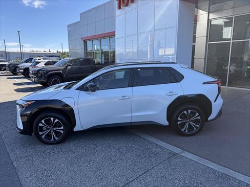 Certified 2023 Toyota bZ4X AWD w/ Weather Package image 5