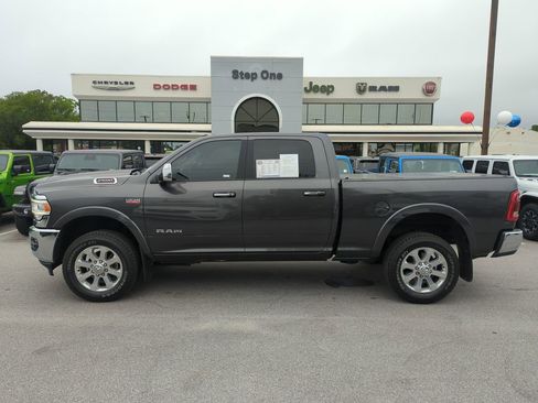 Used 2022 RAM 2500 Laramie AWD/4WD image 4