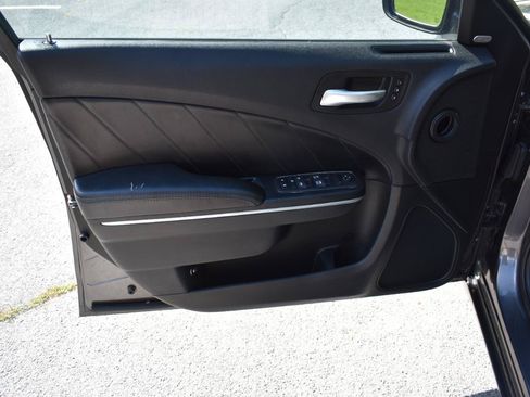 Used 2015 Dodge Charger R/T RWD image 18