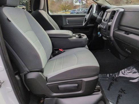 Used 2022 RAM 1500 Classic SLT image 48