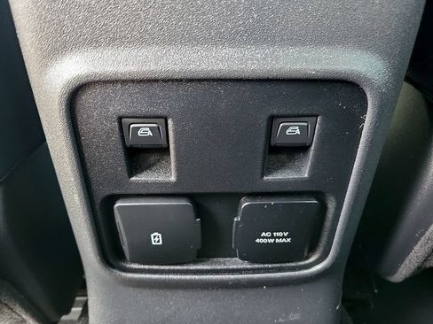 Used 2024 Ford Bronco Outer Banks AWD/4WD image 12