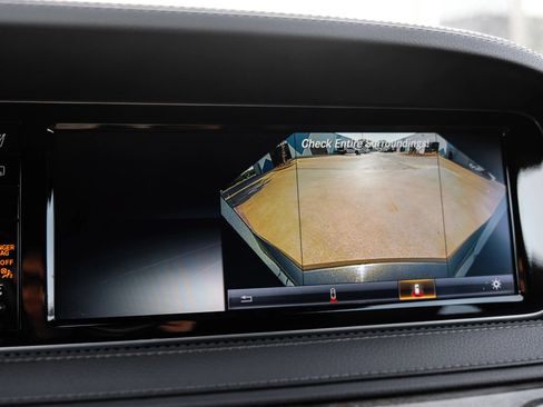Used 2015 Mercedes-Benz S 550 Sedan image 28