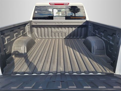 New 2026 GMC Sierra 1500 Elevation image 7