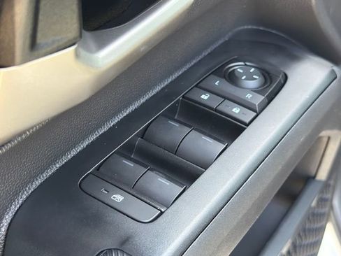 Used 2024 Toyota Tacoma TRD Off-Road image 22